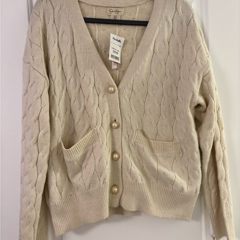 NWT Soft Cable Cardigan